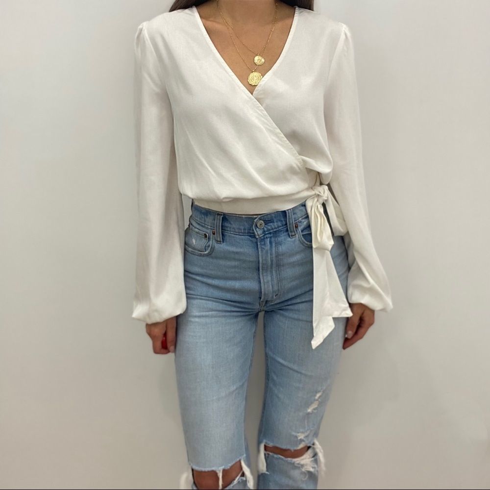 NWT White Long Sleeve Wrap Crop Top - Picture 5 of 5